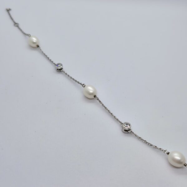 Pulsera de plata con perla y zirconias