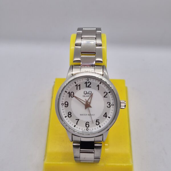 Reloj Q&Q