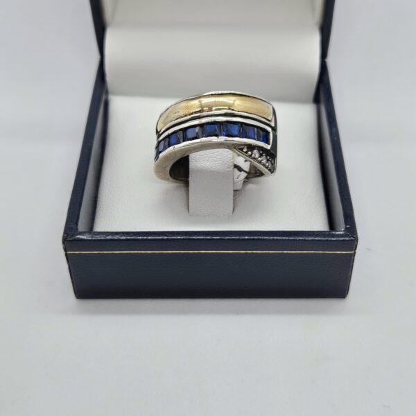 Anillo ancho plata y oro con piedras
