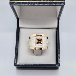 Anillo plata y oro con piedras
