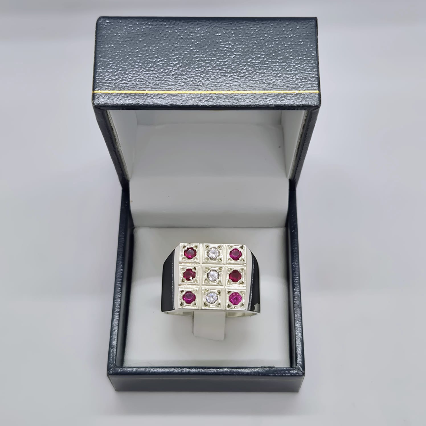 Anillo de Plata 925 Cuadrado con Circonias - Imagen 2